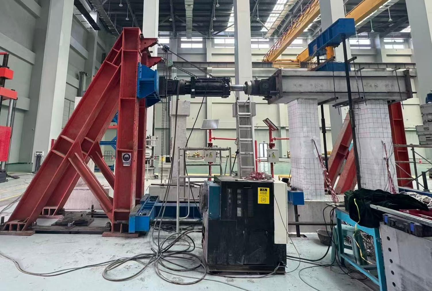 1000kN墩柱拟静力实验加载系统